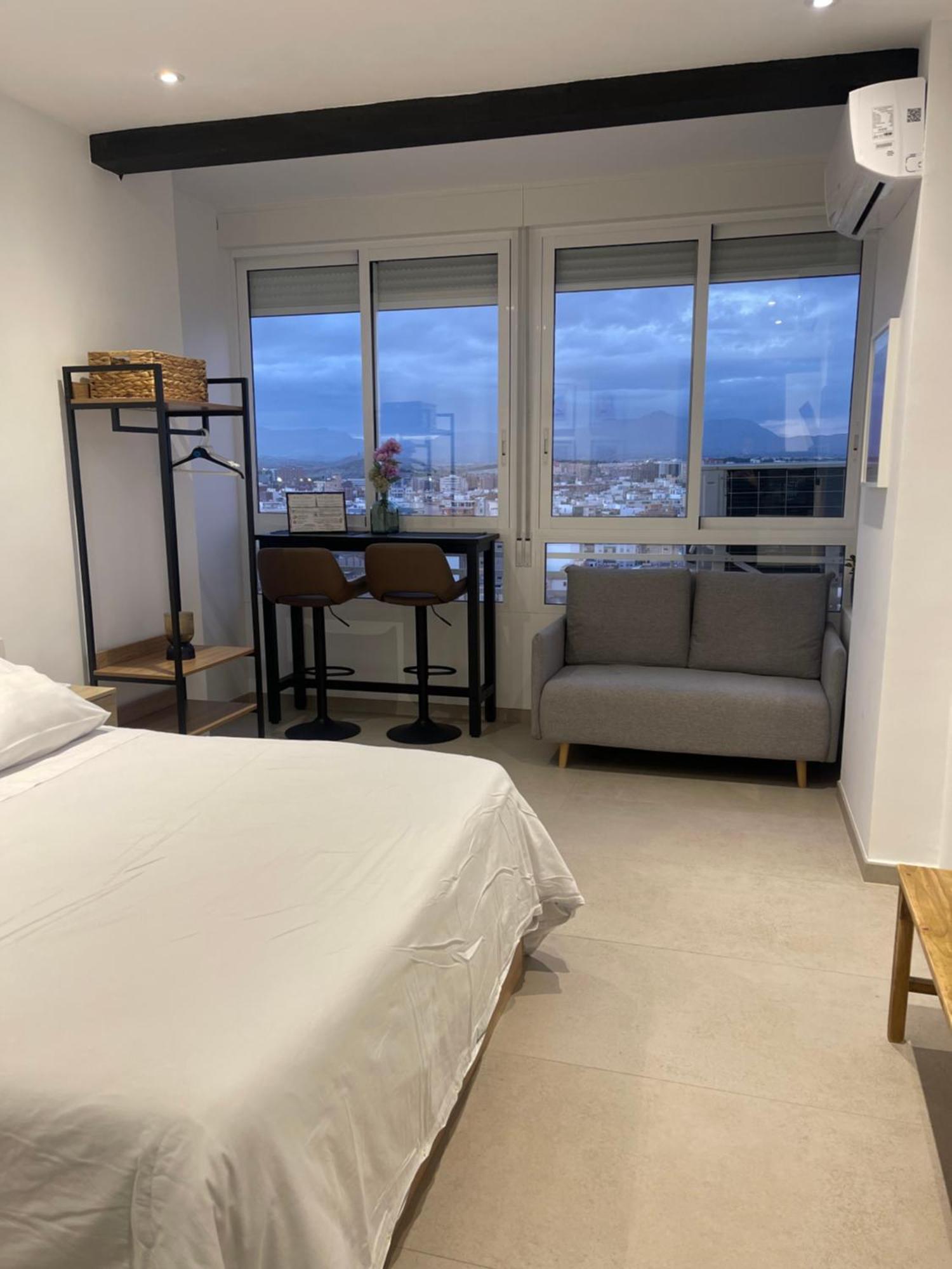 Sky Views Studio In City Centre Alicante Ngoại thất bức ảnh
